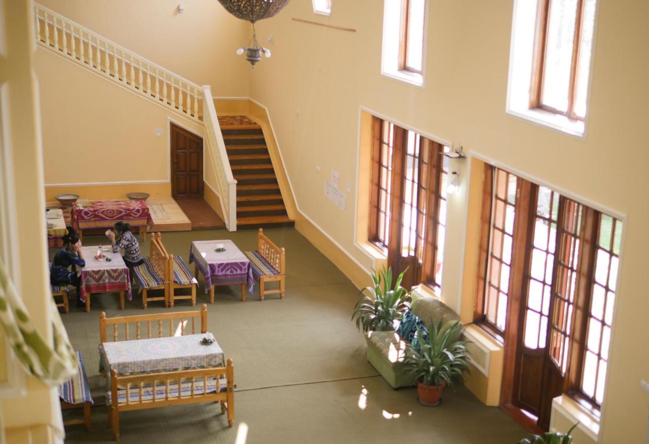 Guest House Ikathouse Marghilon ภายนอก รูปภาพ