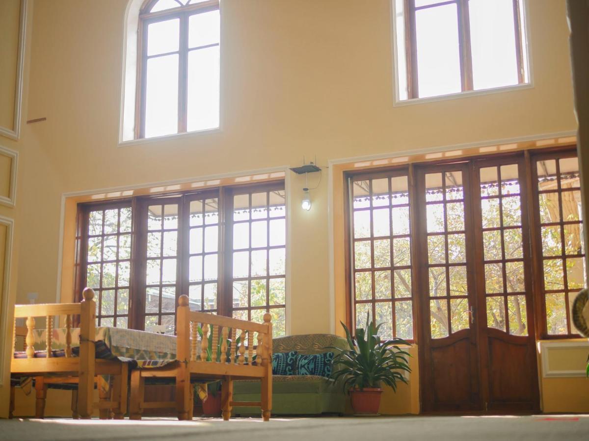 Guest House Ikathouse Marghilon ภายนอก รูปภาพ