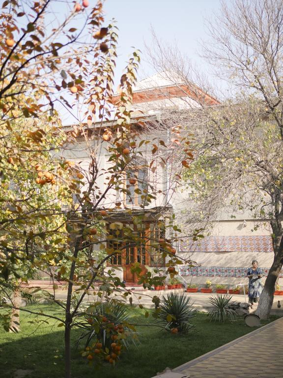 Guest House Ikathouse Marghilon ภายนอก รูปภาพ